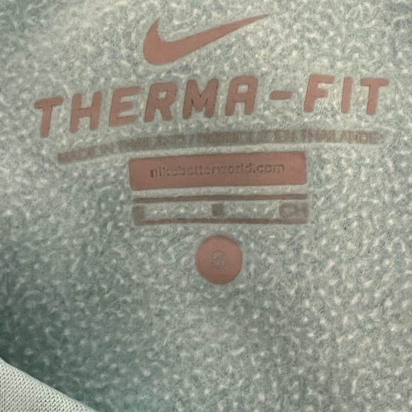 Nike pull over - Picture 2 of 2